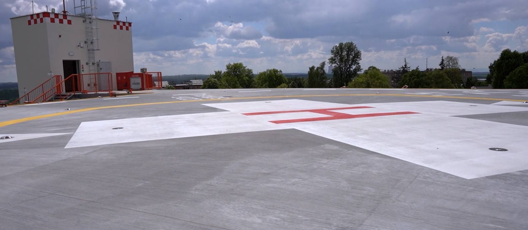 Sosnowiec-Klimontów. Centrum Zdrowia Dziecka i Rodziny im. Jana Pawła II. Otwarcie Lądowiska i Szpitalnego Oddziału Ratunkowego. 13 maja 2025.