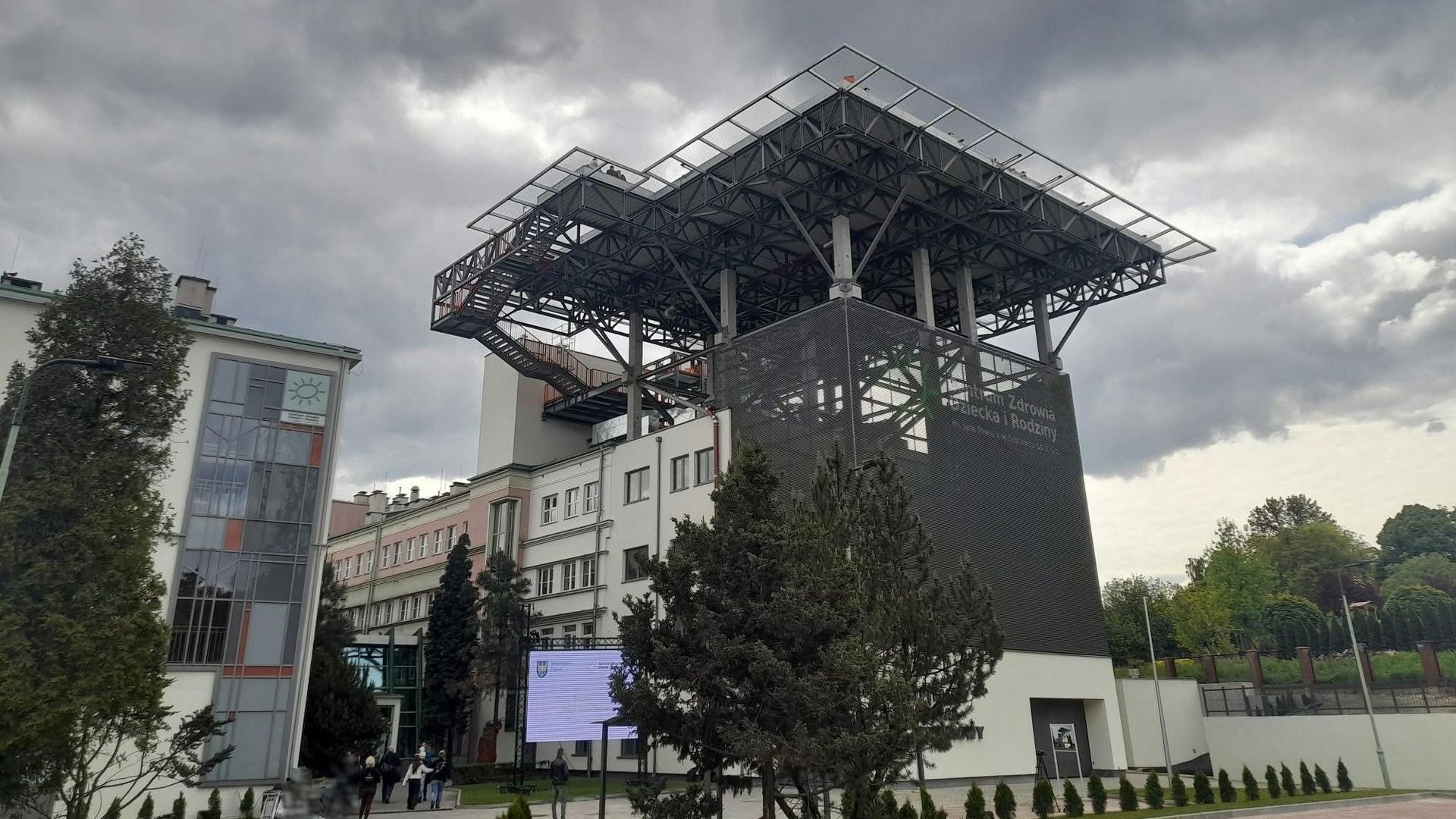 Sosnowiec-Klimontów. Centrum Zdrowia Dziecka i Rodziny im. Jana Pawła II. Otwarcie Lądowiska i Szpitalnego Oddziału Ratunkowego. 13 maja 2025.