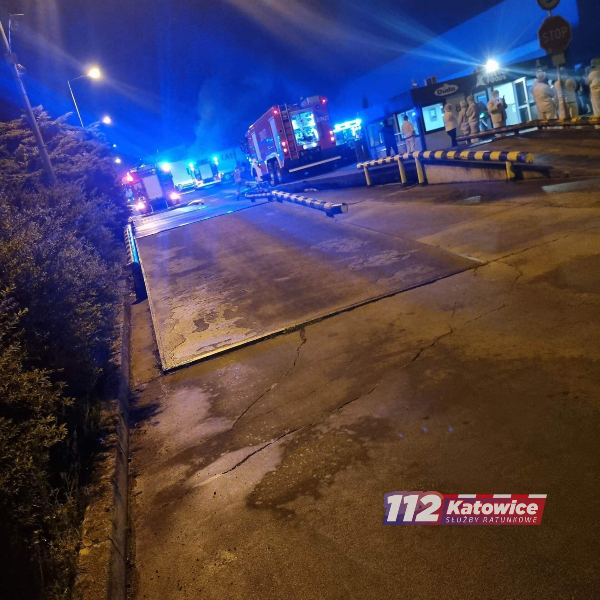 Sosnowiec-Milowice. Ul. Krzysztofa Kamila Baczyńskiego 165. Pożar hali w Zakładach Mięsnych „Duda” („Cedrob”). 10 maja 2025.