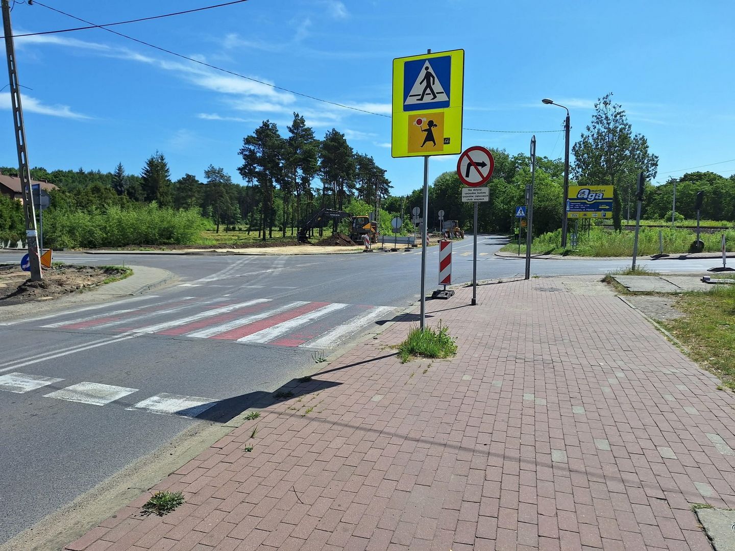 Sosnowiec-Porąbka. Skrzyżowanie ulic: Wileńskiej, Minerów i Ignacego Łukasiewicza. Czerwiec 2025.