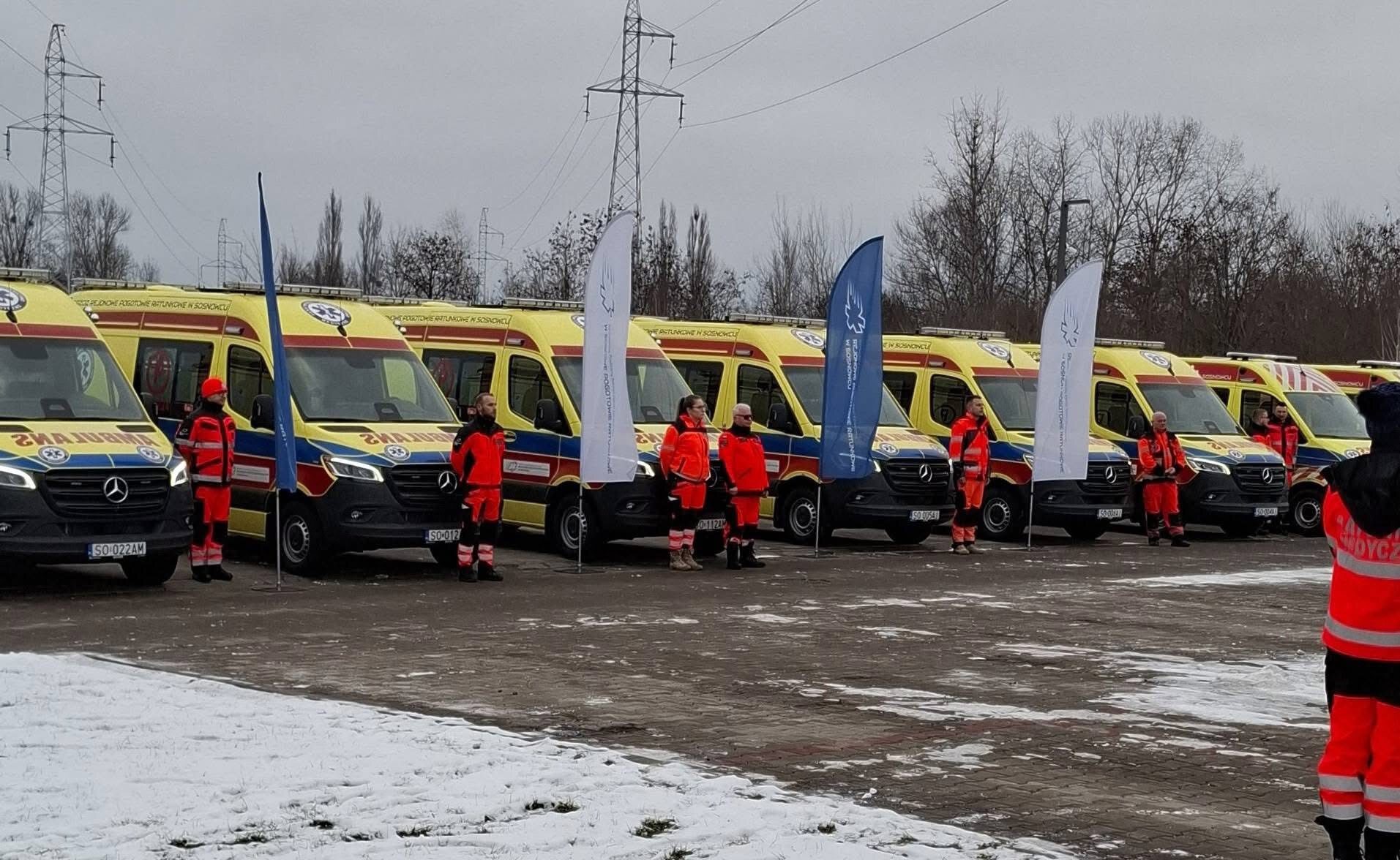 Rejonowe Pogotowie Ratunkowe w Sosnowcu dostało 11 nowych karetek i wyposażenie dla całego Zagłębia i okolic. 7 stycznia 2026.