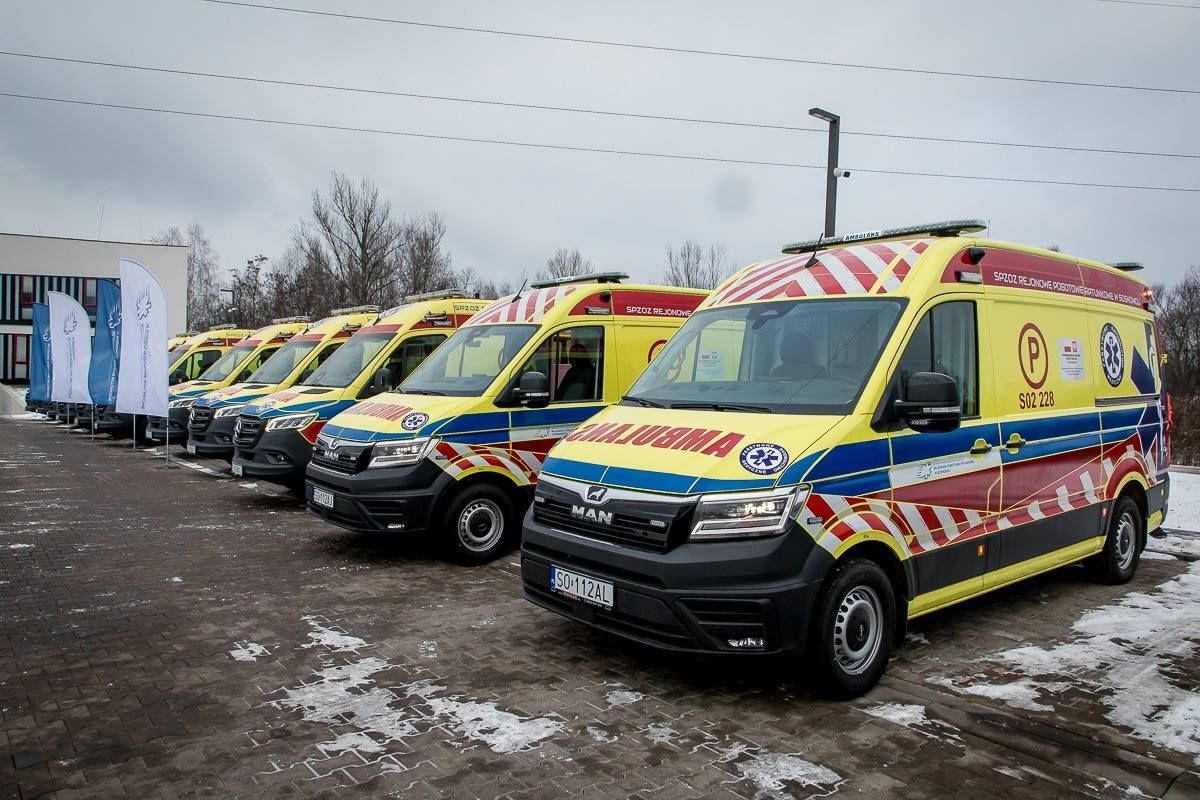 Rejonowe Pogotowie Ratunkowe w Sosnowcu dostało 11 nowych karetek i wyposażenie dla całego Zagłębia i okolic. 7 stycznia 2026.