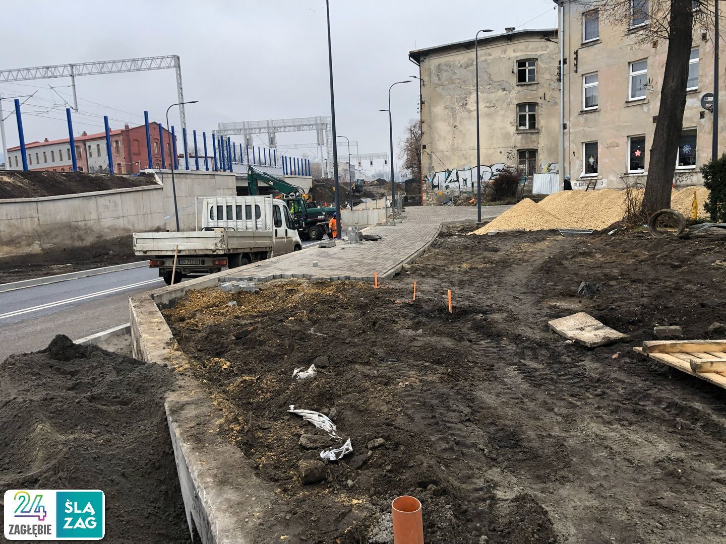 Sosnowiec. Przebudowa wiaduktu kolejowego i drogi między Sielcem a Pogonią (plac Tadeusza Kościuszki / ulica Nowopogońska). 22 grudnia 2025.