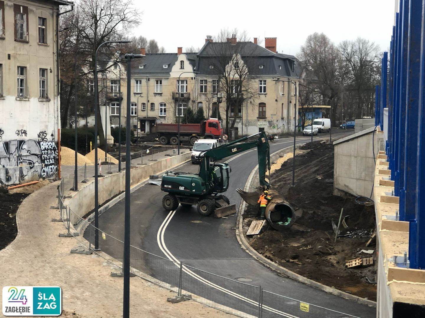 Sosnowiec. Przebudowa wiaduktu kolejowego i drogi między Sielcem a Pogonią (plac Tadeusza Kościuszki / ulica Nowopogońska). 22 grudnia 2025.