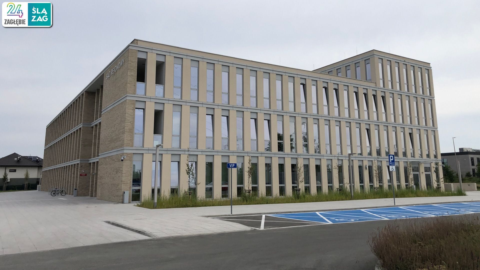 Sosnowiec-Sielec. Nowa siedziba Sądu Rejonowego przy ulicy Kombajnistów 78. 21 sierpnia 2025.