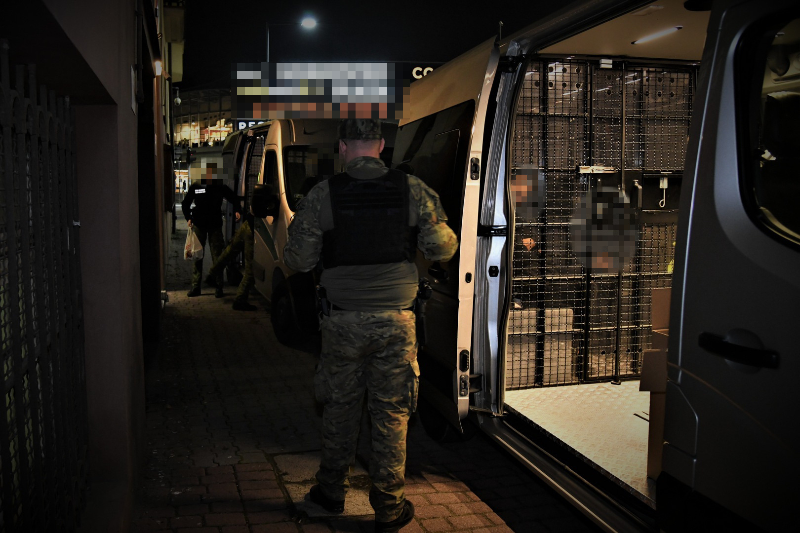 Placówka Straży Granicznej w Sosnowcu. Zatrzymanie Kolumbijczyków nielegalnie pracujących w powiecie będzińskim, Listopad 2025.