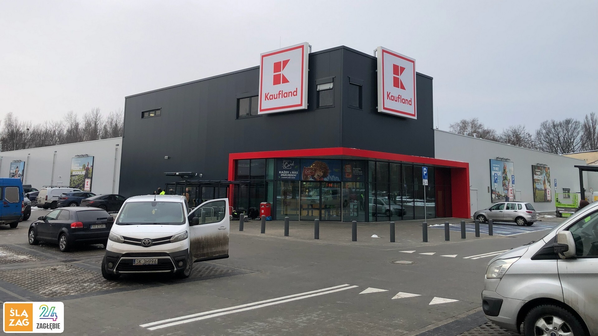 Sosnowiec. Nowy supermarket »Kaufland« przy ulicy 1 Maja na dzień przed otwarciem. 17 lutego 2026