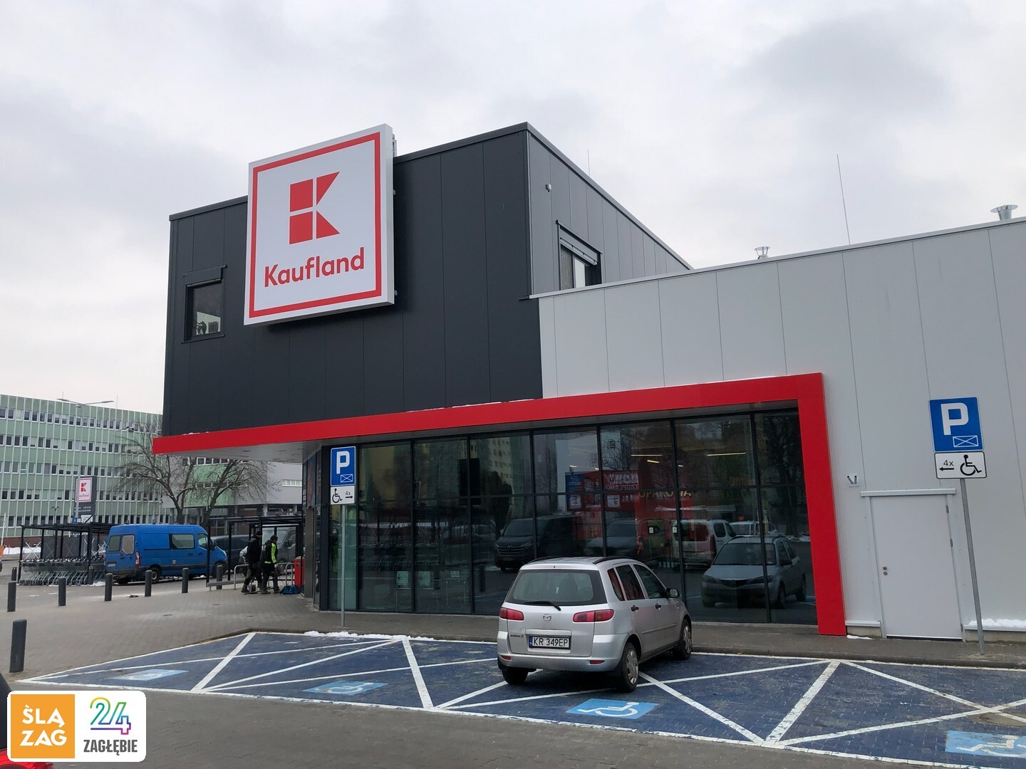 Sosnowiec. Nowy supermarket »Kaufland« przy ulicy 1 Maja na dzień przed otwarciem. 17 lutego 2026