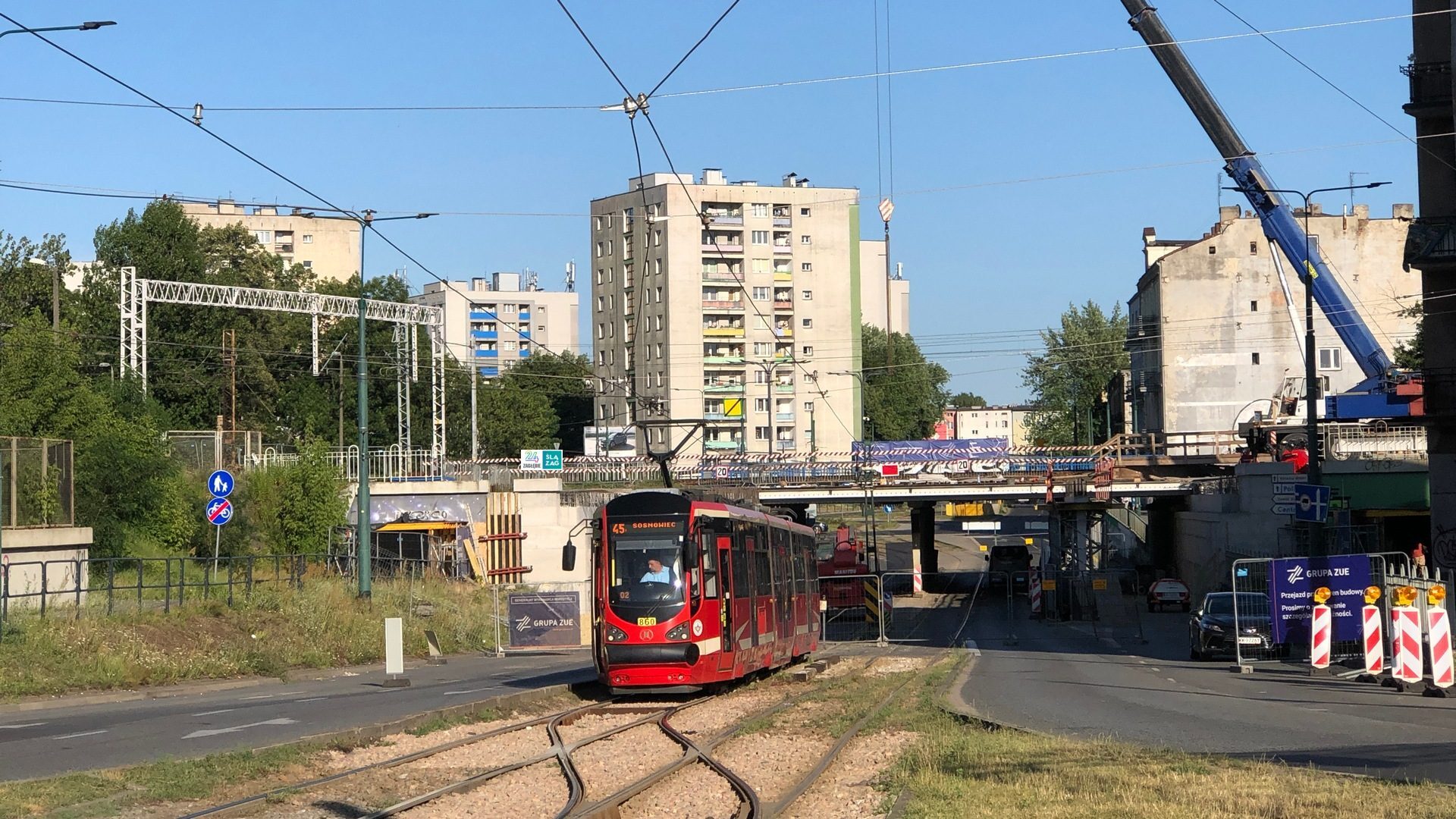 Sosnowiec. Wiadukt przy ul. Józefa Piłsudskiego. Tramwaj. 30 czerwca 2025.
