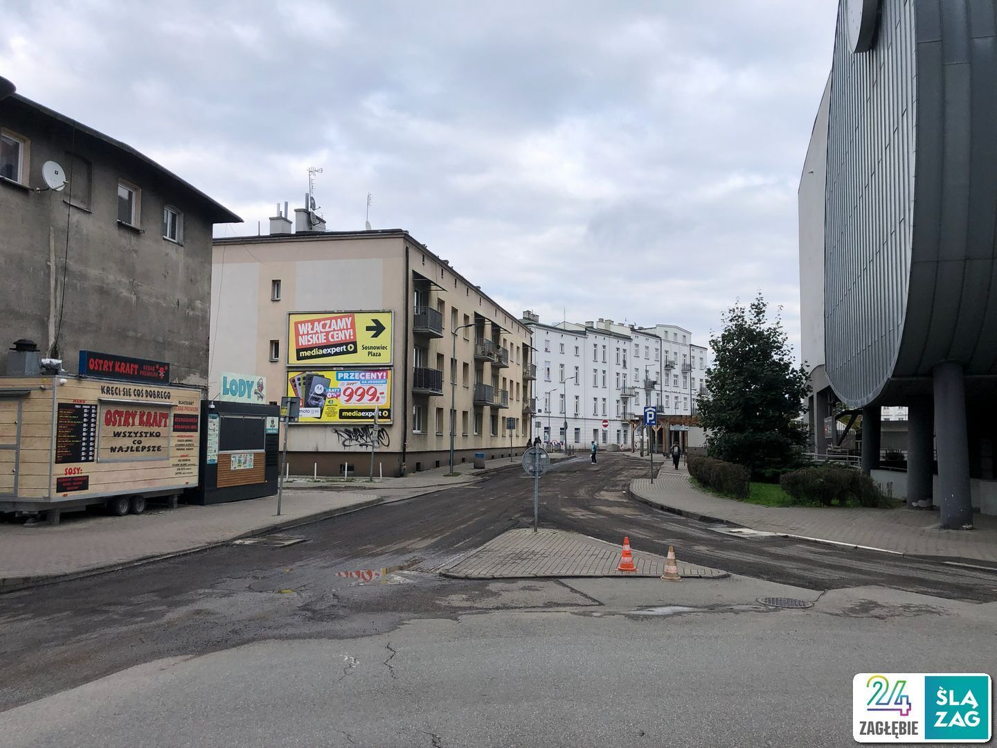 Sosnowiec. Ulica Szklarniana – remont jezdni i chodnika. 1 października 2025.