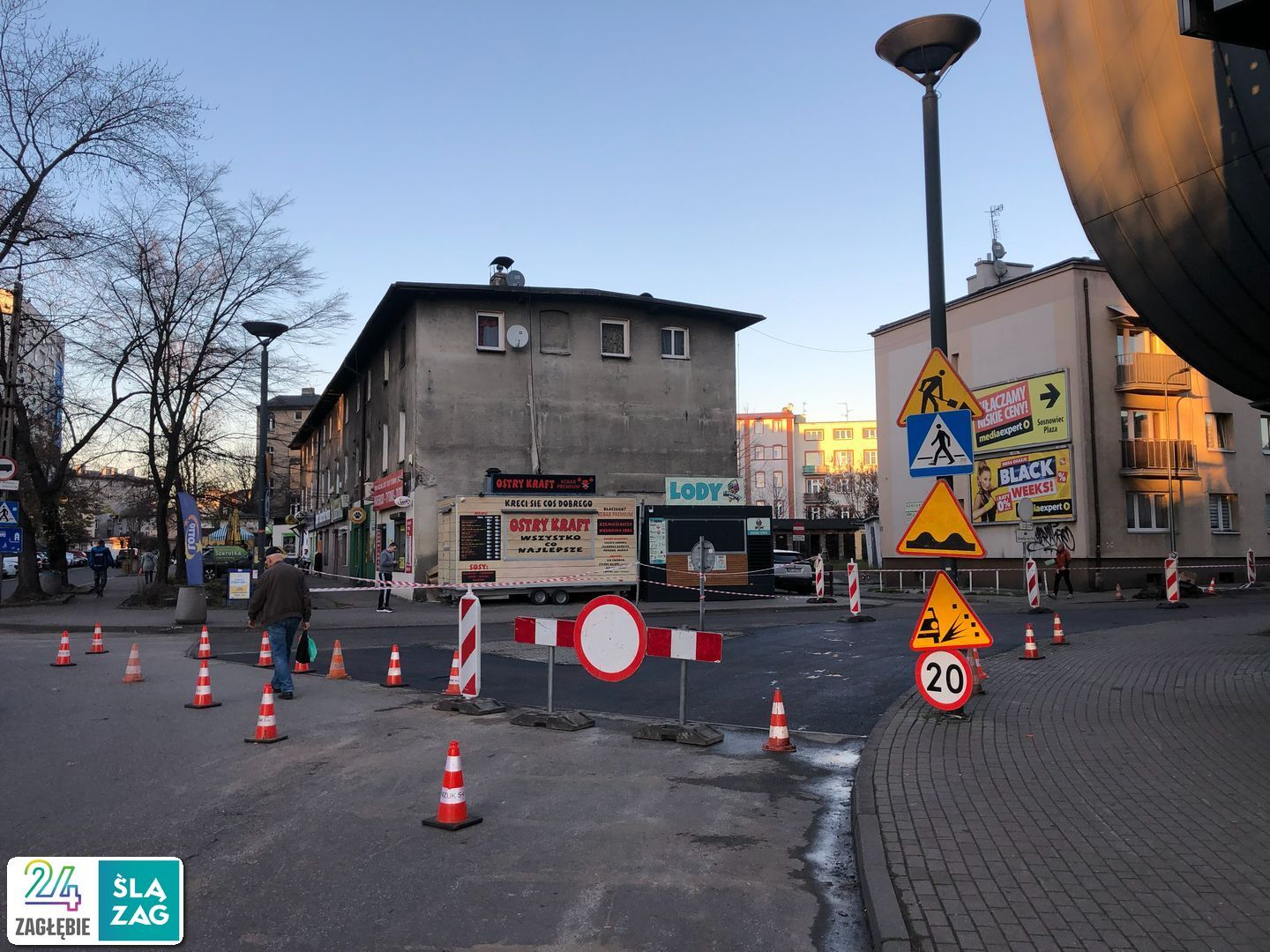 Sosnowiec. Ulica Szklarniana – remont jezdni i chodnika. 6 listopada 2025.