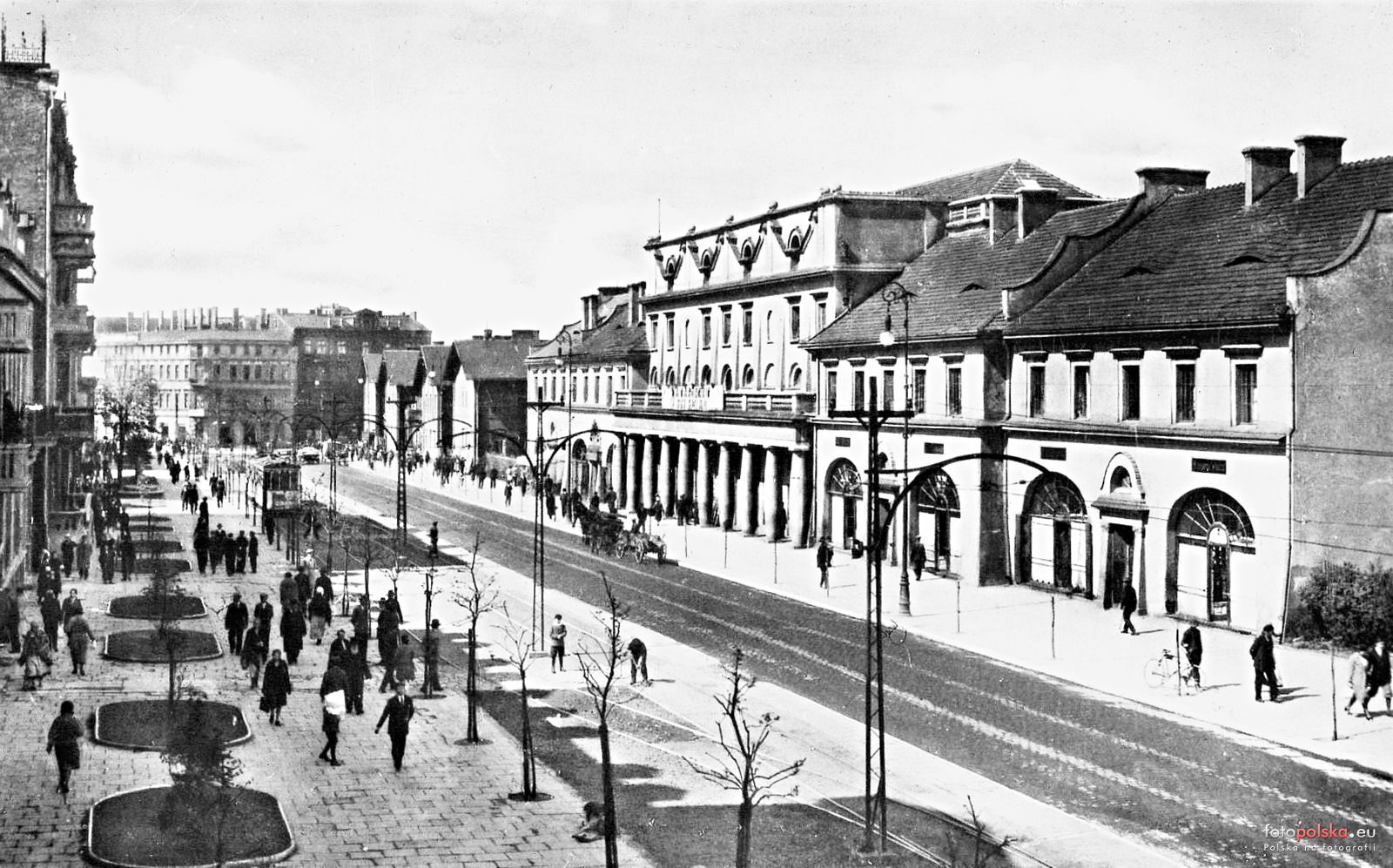 Sosnowiec, którego już nie ma. Ulica Główna, czyli 3 Maja zanim zniszczyło ją „Czerwone Zagłębie”. GALERIA