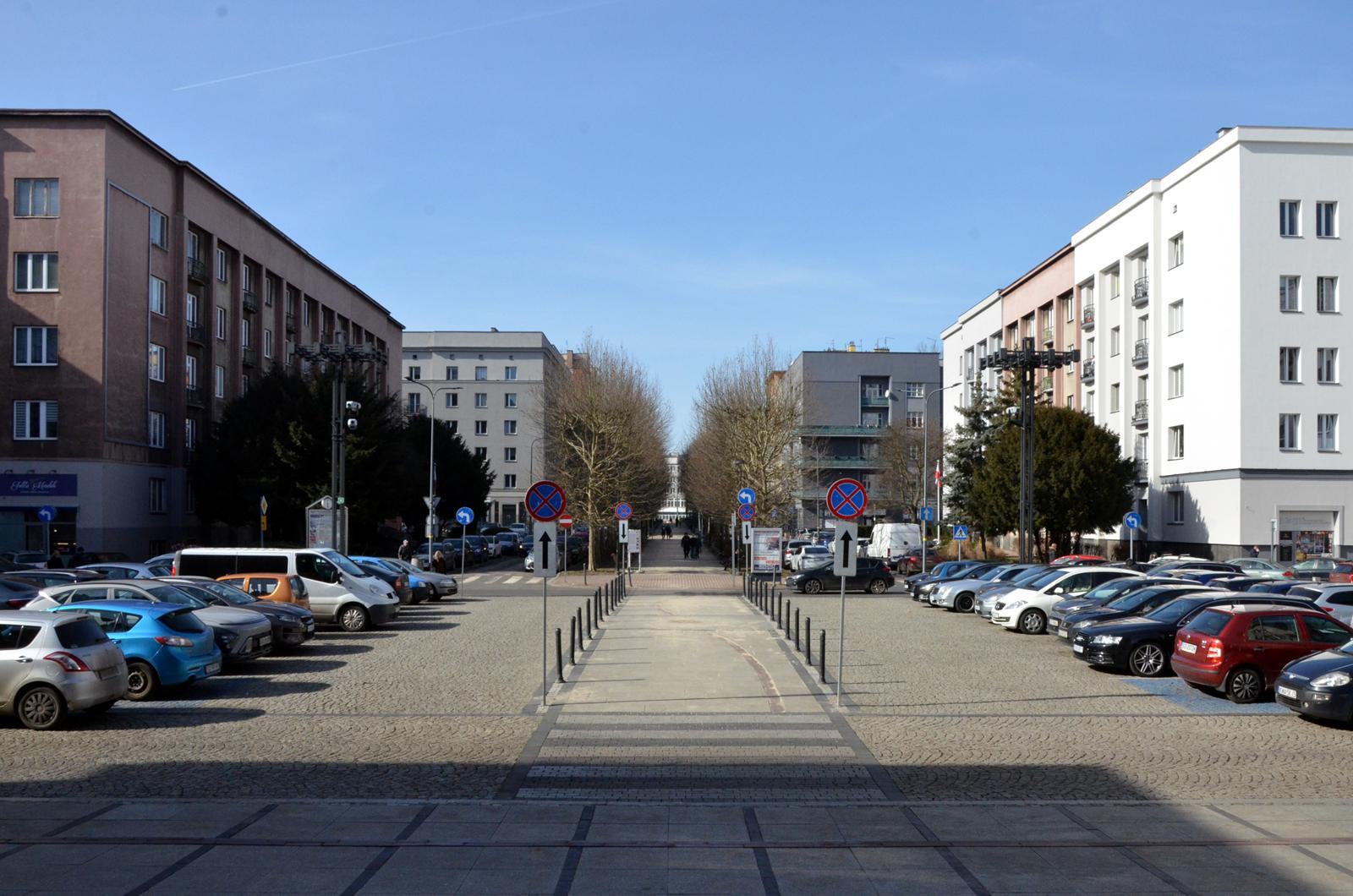 Wycieczka śladem modernistycznego Sosnowca już 7 marca. Powiodą nas architekt Marek Chmura i dr Łukasz Zimnoch. Dla pań przewidziano gwoździk i bon na loterię