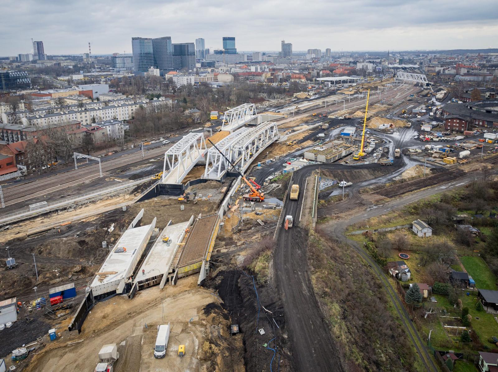 Stacja Katowice widok z lotu ptaka na powstajace wiadukt