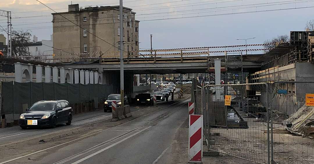 Znów zamykają wiadukt w Sosnowcu. Nie przejadą tramwaje, samochody, motocykle. Pocieszające jest, iż to ostatni raz