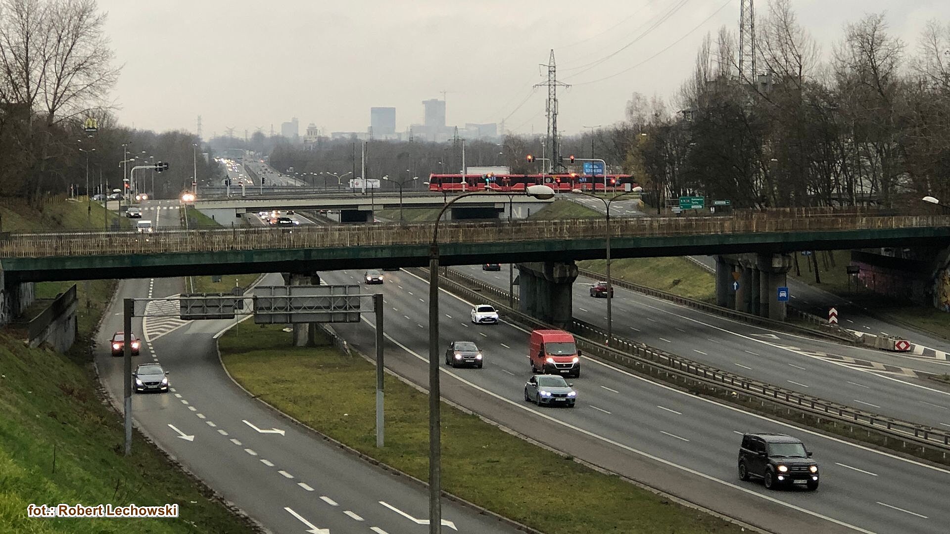 Sosnowiec-Rudna. Droga Ekspresowa S86. Widok W kierunku ul. Józefa Piłsudskiego i Katowic. 30 listopada 2024. Sosnowiec-Rudna. Droga Ekspresowa S86. Widok W kierunku ul. Józefa Piłsudskiego i Katowic. 30 listopada 2024.