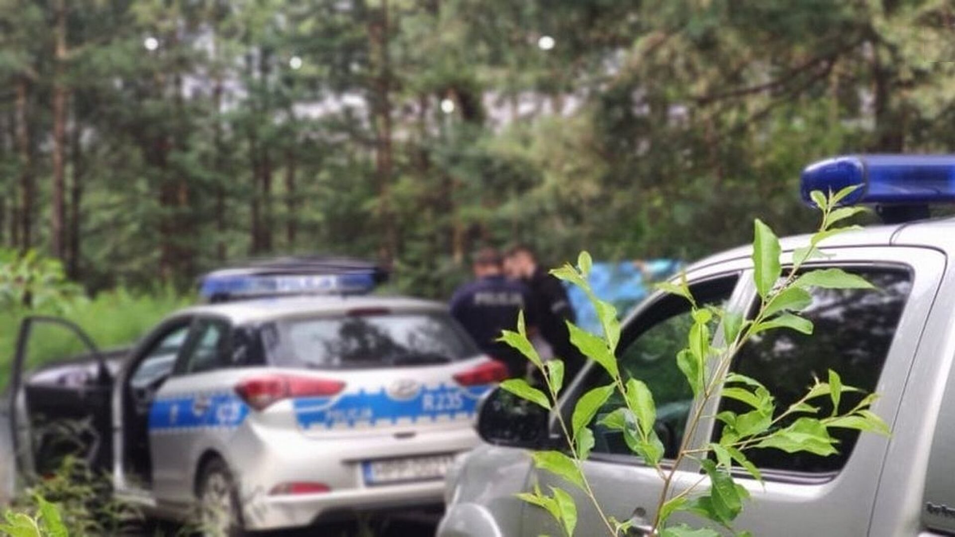 Radiowozy nad zbiornikiem Kuźnica Warężyńska (Pogoria IV). Radiowozy nad zbiornikiem Kuźnica Warężyńska (Pogoria IV).