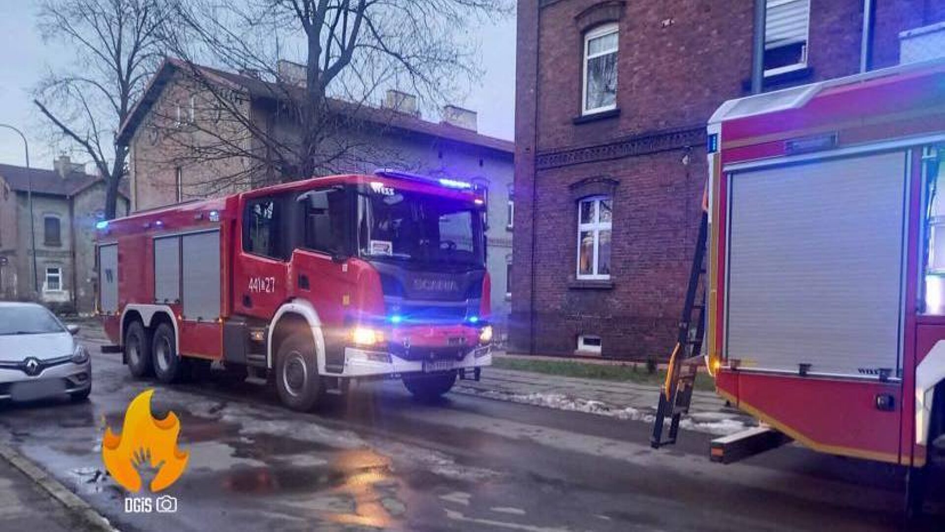 Dąbrowa Górnicza. Pożar w starym budownictwie przy ulicy Stefana Żeromskiego. 22 stycznia 2025. Dąbrowa Górnicza. Pożar w starym budownictwie przy ulicy Stefana Żeromskiego. 22 stycznia 2025.