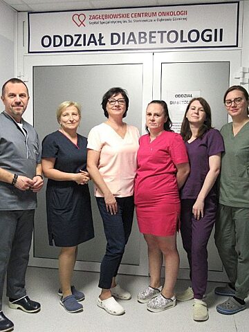 Zagłębiowskie Centrum Onkologii – Szpital Specjalistyczny w Dąbrowie Górniczej. Pracownicy Oddziału Diabetologii. Luty 2025. Zagłębiowskie Centrum Onkologii – Szpital Specjalistyczny w Dąbrowie Górniczej. Pracownicy Oddziału Diabetologii. Luty 2025.