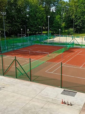 Dąbrowa Górnicza. Korty tenisowe w parku Zielona. Lipiec 2025. Dąbrowa Górnicza. Korty tenisowe w parku Zielona. Lipiec 2025.
