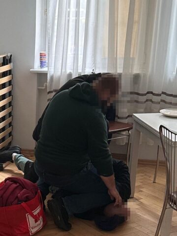 Gdańsk. Zatrzymanie poszukiwanego w związku z zabójstwem w dniu 2 maja 2025 roku w Będzinie. 9 maja 2025. Gdańsk. Zatrzymanie poszukiwanego w związku z zabójstwem w dniu 2 maja 2025 roku w Będzinie. 9 maja 2025.