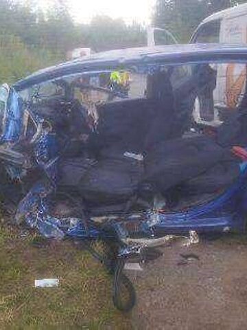 Sławków. Ul. Okradzionowska. Wypadek dwóch pojazdów. 6 sierpnia 2025. Sławków. Ul. Okradzionowska. Wypadek dwóch pojazdów. 6 sierpnia 2025.