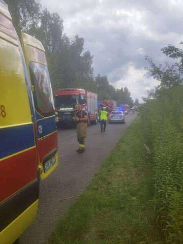 Sławków. Ul. Okradzionowska. Wypadek dwóch pojazdów. 6 sierpnia 2025. Sławków. Ul. Okradzionowska. Wypadek dwóch pojazdów. 6 sierpnia 2025.