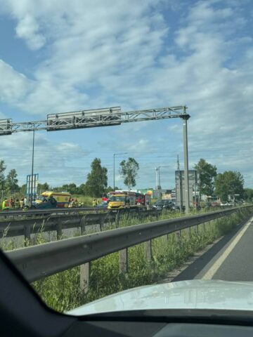 Sosnowiec. Dachowanie na drodze krajowej nr 94. 6 czerwca 2025 Sosnowiec. Dachowanie na drodze krajowej nr 94. 6 czerwca 2025