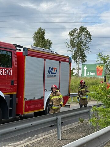 Sosnowiec. Dachowanie na drodze krajowej nr 94. 6 czerwca 2025 Sosnowiec. Dachowanie na drodze krajowej nr 94. 6 czerwca 2025