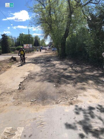 Sosnowiec. Łącznica między Pogonią a Starym Sosnowcem (ulica Gospodarcza) w czasie budowy. 19 kwietnia 2025. Sosnowiec. Łącznica między Pogonią a Starym Sosnowcem (ulica Gospodarcza) w czasie budowy. 19 kwietnia 2025.