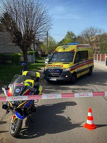 Sosnowiec-Zagórze. Wypadek przy ulicy Karola Szymanowskiego – zderzenie ze słupem. 17 kwietnia 2025. Sosnowiec-Zagórze. Wypadek przy ulicy Karola Szymanowskiego – zderzenie ze słupem. 17 kwietnia 2025.