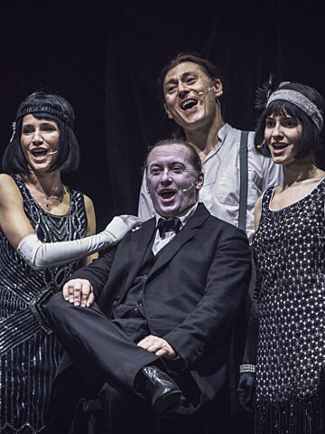 Teatr Zagłębia w Sosnowcu. Kadr ze spektaklu "Filmofonie. Koncert piosenek filmowych". 16 czerwca 2024. Teatr Zagłębia w Sosnowcu. Kadr ze spektaklu "Filmofonie. Koncert piosenek filmowych". 16 czerwca 2024.