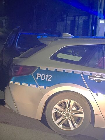 Sączów (gmina Bobrowniki, powiat będziński). Zatrzymanie pijanego Ukraińca bez prawa jazdy przez funkcjonariuszy Komisariatu Policji w Wojkowicach. 8 czerwca 2025. Sączów (gmina Bobrowniki, powiat będziński). Zatrzymanie pijanego Ukraińca bez prawa jazdy przez funkcjonariuszy Komisariatu Policji w Wojkowicach. 8 czerwca 2025.