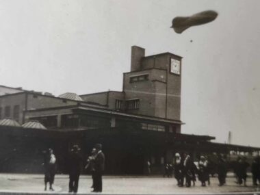 Sensacyjna kolekcja – kilkaset nieznanych dotąd zdjęć Górnego Śląska i Zagłębia Dąbrowskiego z lat 1909 – 1939 trafiło do Fundacji „Brama Cukermana”! Autorem większości był Czesław Włodarczyk z Będzina Kolekcja zdjęć z dwudziestolecia międzywojennego, autorstwa Czesława Włodarczyka, przekazana przez jego wnuczkę Fundacji Brama Cukermana w Będzinie.