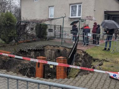 Będzin-Łagisza. Zapadlisko pogórnicze przy ulicy Świerkowej. Spotkanie. 26 marca 2026 Będzin-Łagisza. Zapadlisko pogórnicze przy ulicy Świerkowej. Spotkanie. 26 marca 2026