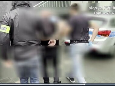 DG. To Polacy kopali oraz bili pięściami i kijem bejsbolowym Dąbrowa Górnicza. Zatrzymanie trzech podejrzanych o udział w brutalnym rozboju. 3 września 2025.