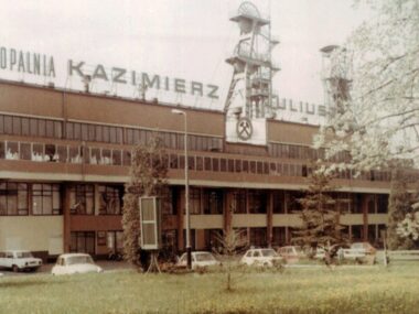 Gdzie w Zagłębiu Dąbrowskim znajdowały się „Gieweksy” i co można było w nich kupić? O zakupach na książeczki górnicze Kopalnia Wegla Kamiennego Kazimierz Juliusz Sp z oo 942069 Fotopolska Eu