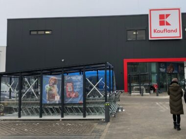 Sosnowiec. Nowy supermarket »Kaufland« przy ulicy 1 Maja na dzień przed otwarciem. 17 lutego 2026 Sosnowiec. Nowy supermarket »Kaufland« przy ulicy 1 Maja na dzień przed otwarciem. 17 lutego 2026