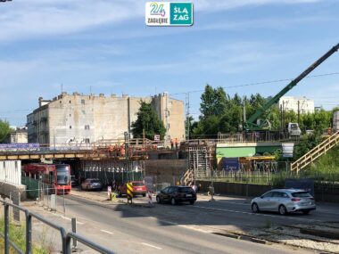 Sosnowiec. Wiadukt nad ulicą Józefa Piłsudskiego po rozbiórce połowy obiektu. 4 czerwca 2025. Sosnowiec. Wiadukt nad ulicą Józefa Piłsudskiego po rozbiórce połowy obiektu. 4 czerwca 2025.