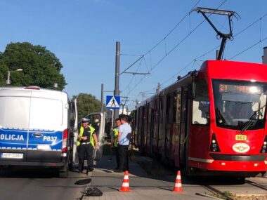 Sosnowiec. Potrącenie pijanej Katowiczanki przez tramwaj przy ulicy Władysława Andersa. 5 lipca 2025. Sosnowiec. Potrącenie pijanej Katowiczanki przez tramwaj przy ulicy Władysława Andersa. 5 lipca 2025.