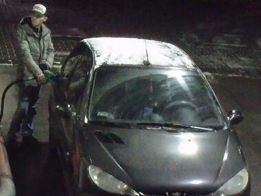 Sosnowiec. Kradzież paliwa ze stacji przy ulicy Józefa Piłsudskiego. 30 grudnia 2025 Sosnowiec. Kradzież paliwa ze stacji przy ulicy Józefa Piłsudskiego. 30 grudnia 2025