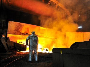 Zamknięcie wielkiego pieca w Hucie Katowice. Zgoda związków Wielki piec Huta Katowice ArcelorMittal