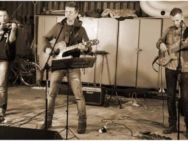 Zespół Bez Paniki. Koncert. Zespół Bez Paniki. Koncert.