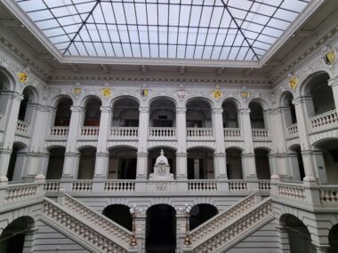 Zobacz spektakularne wnętrza. Noc Otwartych Sądów w Bytomiu! Bytom gmach sadu